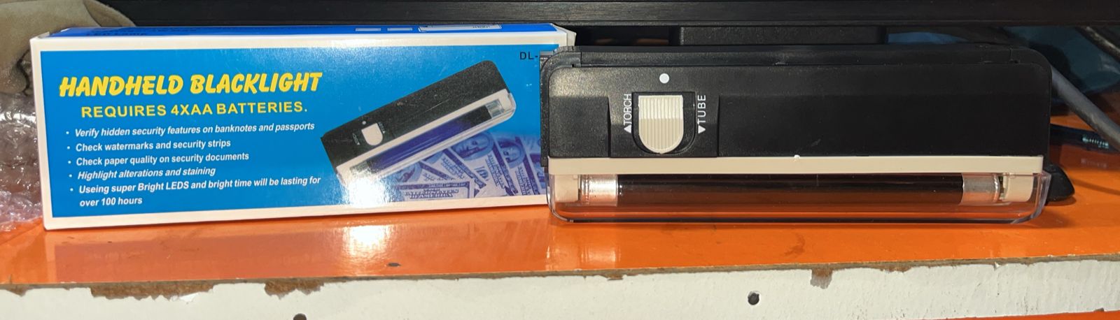 2-in-1 Portable Mini Money Detector | UV Light Cash Checker & Flashlight - Image 5
